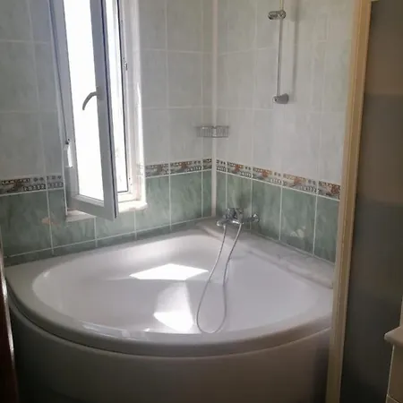 Villa Side, Antalya Sahilde Deniz Manzarali Sahane *